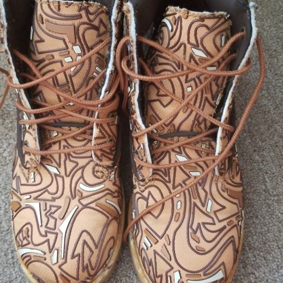 Timberlands - Picture 3 of 6